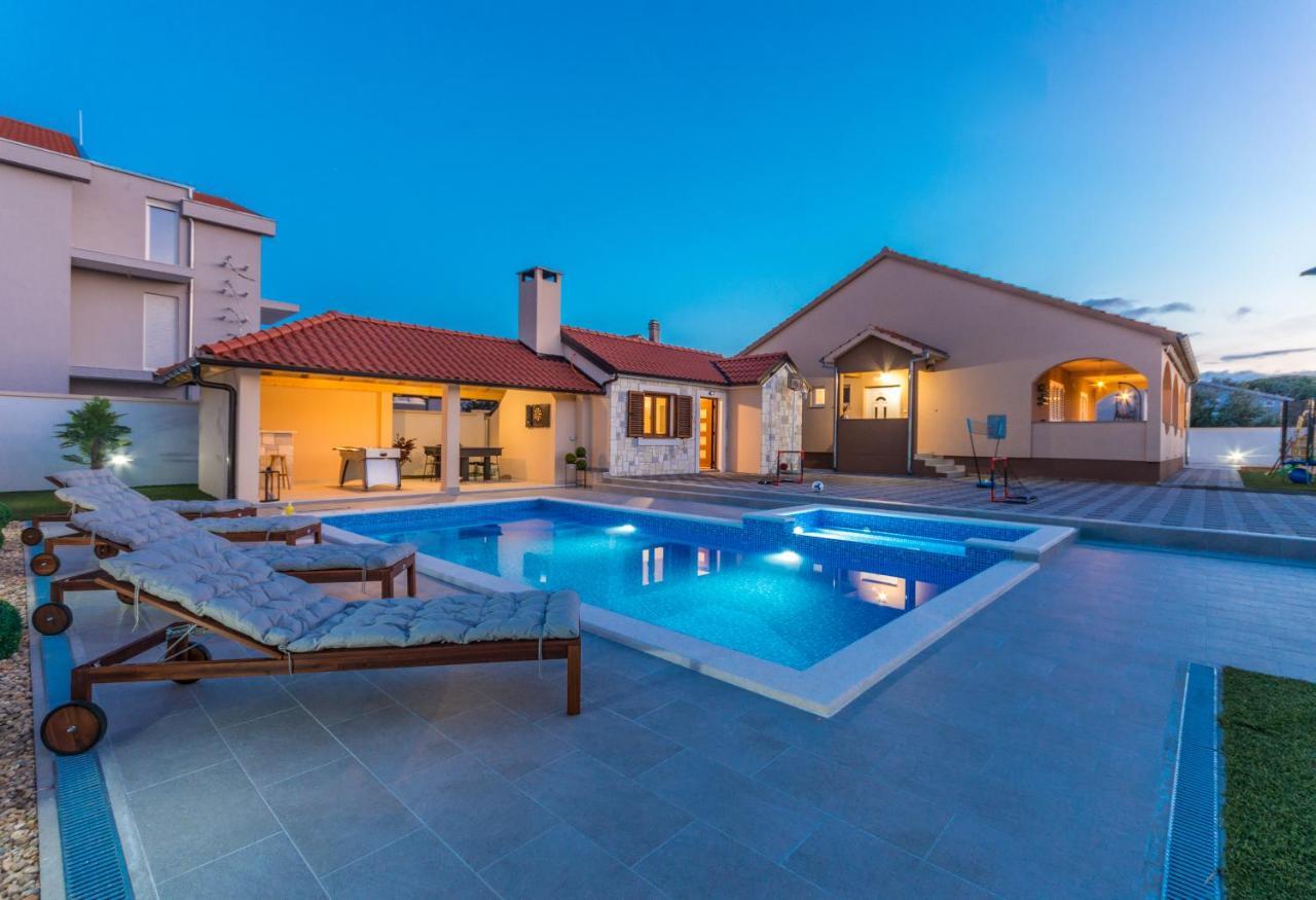 Villa Lucija 比奥格勒·纳·莫鲁 外观 照片