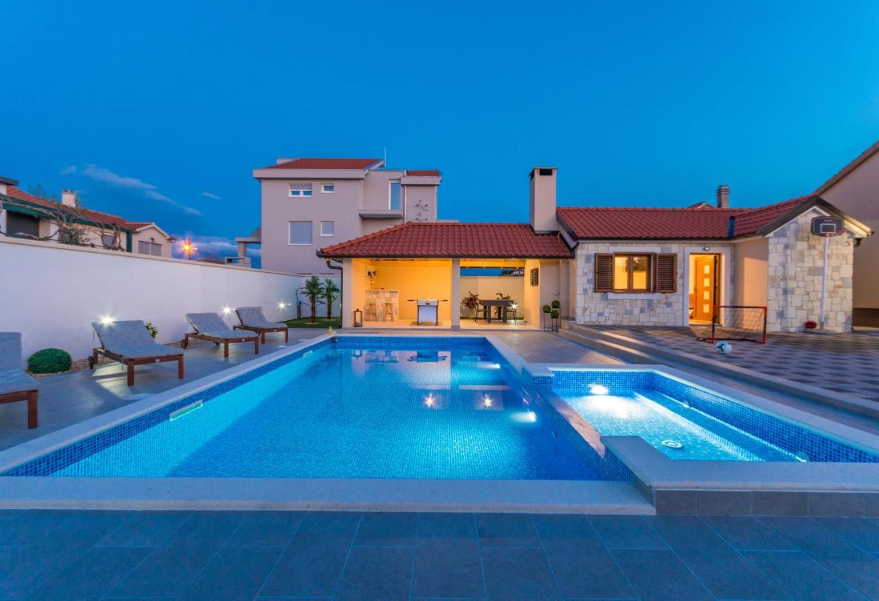 Villa Lucija 比奥格勒·纳·莫鲁 外观 照片