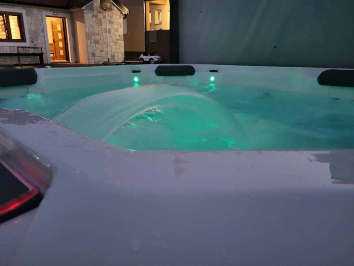 Villa Lucija 比奥格勒·纳·莫鲁 外观 照片